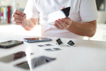 The process of replacing a protective glass on a smartphone