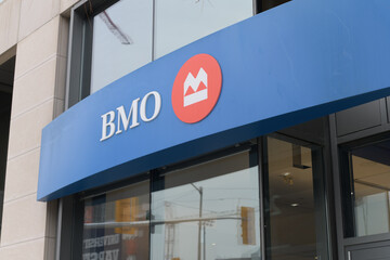 Fototapeta premium sign outside BMO Bank of Montreal branch location at 242 Bloor St W, Toronto