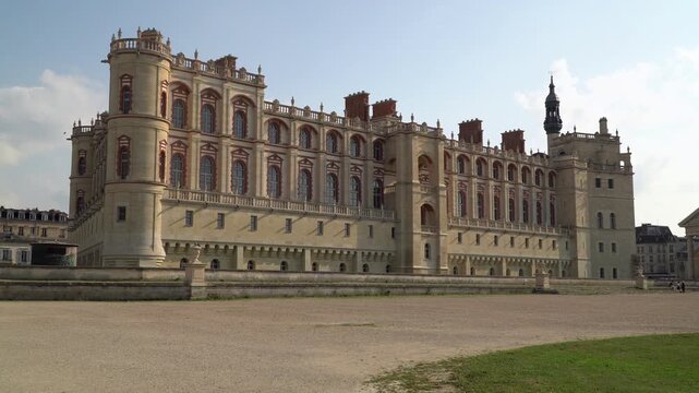 Establishing video of the Saint Germain Castle, a historic landmark and former royal palace nestled in the town of Saint Germain en Laye near Paris, France.