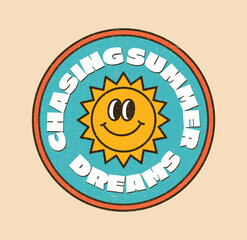 Retro Chasing Summer Dreams circular badge with a smiling sun icon and distressed vintage texture.