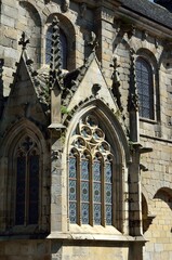 Fototapeta premium Basílica de Saint-Sauveur en Dinan, Côtes-d'Armor, Bretaña, Francia