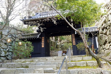 滋賀・近江八幡　八幡山城本丸跡・村雲瑞龍寺