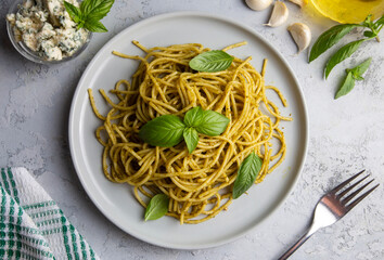 Trofie al Pesto - Spaghetti pasta with pesto sauce