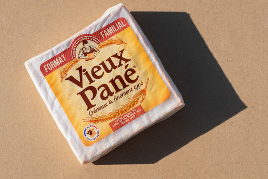 Fromage de la marque commerciale Le Vieux Pan&eacute; appartenant au groupe Savencia Fromage et Dairy, France