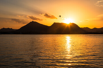 Mesmerizing view of Fateh Sagar Lake situated in the city of Udaipur, Rajasthan, India. It is an artificial lake popular for boating among tourist who visits City of lakes to enjoy vacations.