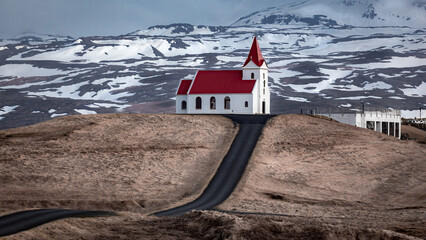 Ingjaldsh&oacute;ll Church