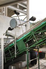Machinery for olive processing in an olive oil mill