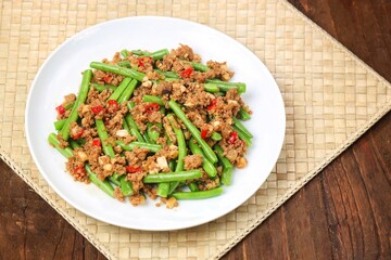 Tumis buncis daging cincang. Delicious stir-fried green beans with minced meat or Gan Bian Si Ji Dou