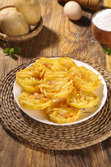 Traditional Chinese Fried Shrimp Cakes with Fresh Potatoes