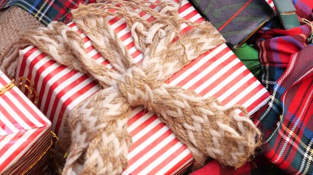 Gift wrapping ideas for holidays and special occasions