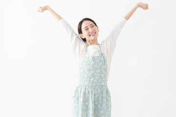 エプロンを着た女性　ライフスタイルイメージ