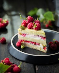 cheesecake with strawberries