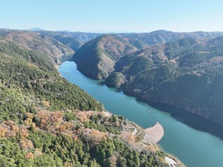 岐阜県八百津の紅葉 杉原千畝記念館付近のドローン撮影風景