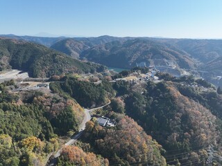 岐阜県八百津の紅葉 杉原千畝記念館付近のドローン撮影風景