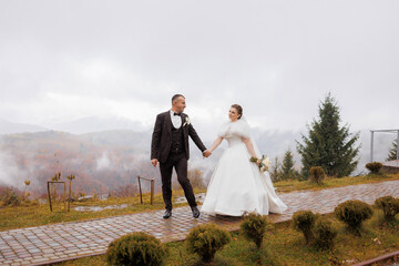 glass_bowl_0_candlestick_0