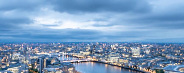 Obraz premium Blurred nighttime london cityscape with bokeh lights for urban abstract design