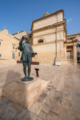 Monument to the founder of Valletta, Grand Master Jean de Valette. Valletta, Malta