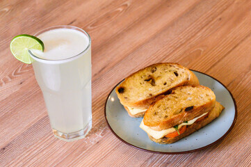 Refreshing lemonade and grilled cheese sandwich lunch