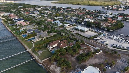 coastal real estate in Apollo Beach, Florida, homes on the coastline of Tampa Bay