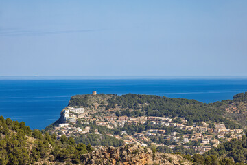 Obraz premium Seascape view with the village Port de soller on mallorca island