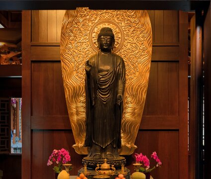 Asia, China, Shanghai, Jade Buddha Temple, Yùfó Chán Sì, Niohveh Zoe Zy, statue of buddha - Powered by Adobe