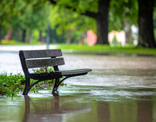 Powóź w mieście - zalany park