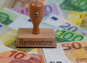 Stempel mit dem Aufdruck"Rentenreform"