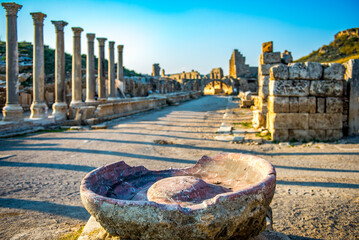 Perge Ancient city, which is within the borders of the Aksu District of Antalya Province, is 17 km east of the city center. The research carried out in the city revealed that the prehistoric accumulat