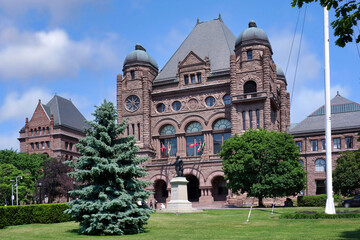 Naklejka premium Ontario provincial parliament building in Toronto