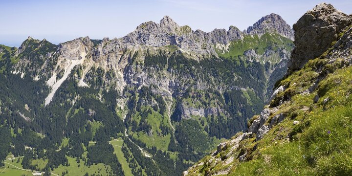 Mountain panorama from the Krinnenspitze, 2000m, behind Friedberger Klettersteig, Rote Fl&uuml;h, 2108m, Gimpel, 2173m and K&ouml;llenspitze, 2238m, Tannheimer Berge, Allg&auml;u Alps, Tyrol, Austria