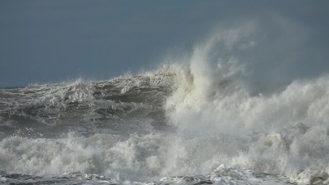 ocean wind wave, sea spray foam blue sky