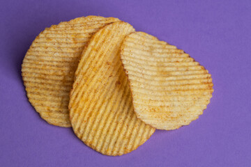 large ribbed potato chips with bacon flavor