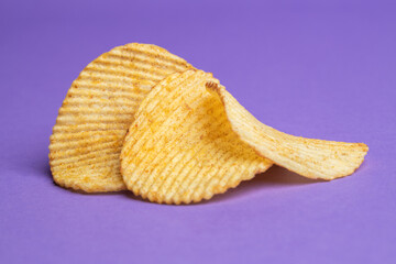 large ribbed potato chips with bacon flavor