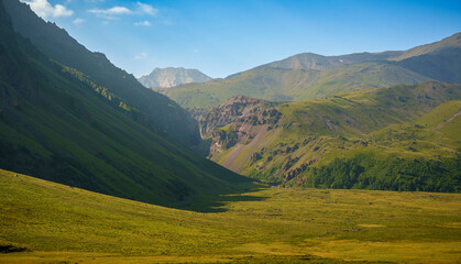 Green Mountain Valley With Rocky
