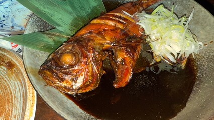 居酒屋の美味しい金目鯛煮つけ