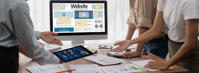 Website design software provide brisk template for online retail business and e-commerce