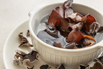 きくらげ　乾燥キクラゲの戻し方