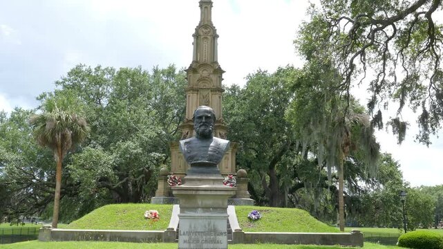 Confederate Memorial Statue bust of Lafayette McLaws, a statue and memorial to the American confederacy in Forsyth Park, Savannah, Georgia. Walking approach using a stabilized motion camera rig.