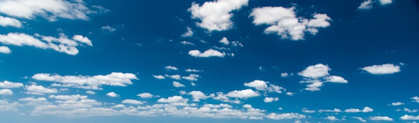 Fototapeta premium Sky Blue Clouds Horizon Nature Scenic Atmosphere Background