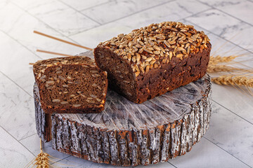 Browl rye bread with seeds
