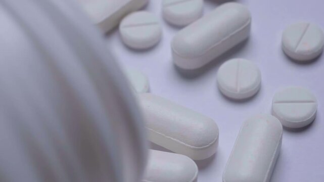 Pharmaceutical Tablets Dispensing from Bottle