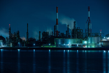 Illuminated Petrochemical Plant at Night in Otake, Japan | 大竹市の工場夜景・石油化学プラント
