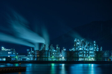 Illuminated Petrochemical Plant at Night in Otake, Japan | 大竹市の工場夜景・石油化学プラント