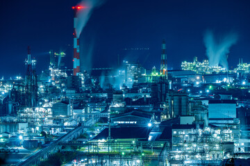 Illuminated Petrochemical Plant at Night in Otake, Japan | 大竹市の工場夜景・石油化学プラント
