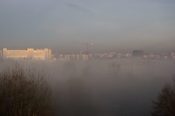 Mgła nad Krakowem - dźwig 