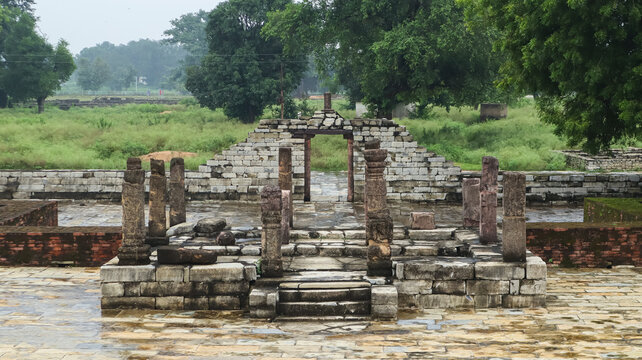 India, Chhattisgarh, Sirpur, Ancient Surang Tila, Lord Shiva Temple. World UNESCO Site, Dated Back in 5th to 12th Century Buddhist Monuments, Ancient Buddhist Vihara's
