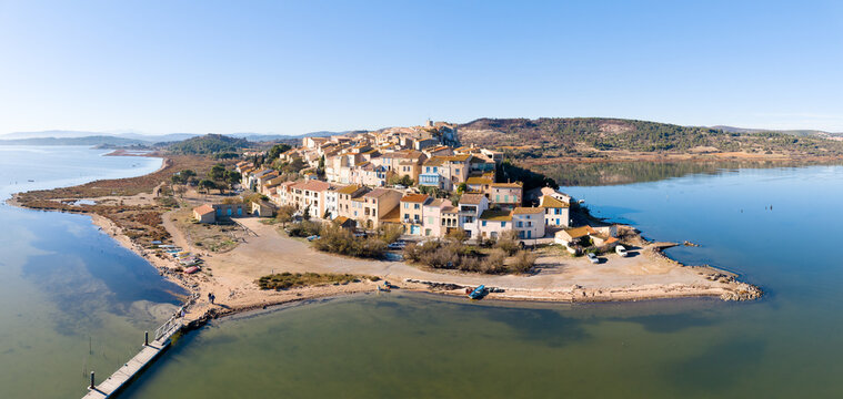 Le village de Bages (11100) dans l'Aude en Occitanie