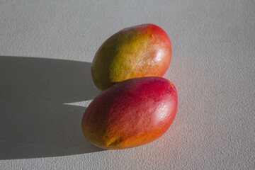 
This is a red ripening apple mango.