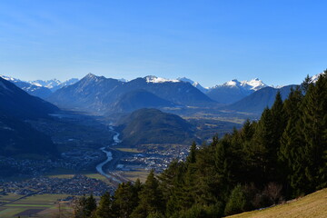 Blick ins Inntal von M&ouml;sern in Tirol