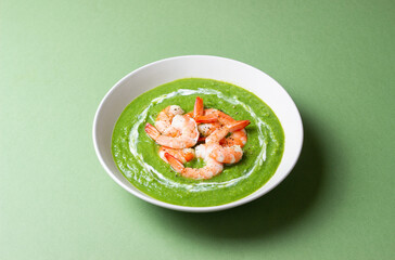 Green broccoli soup with shrimp. Vegetarian food. Healthy eating.